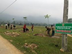 Hội ND xã Châu Kim (Quế Phong): Phát động phong trào xây dựng hàng cây nông dân ơn Bác