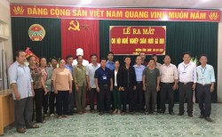 Hội nông dân xã Mường Lống (Kỳ Sơn) ra mắt Chi hội nông dân nghề nghiệp chăn nuôi gà đen.