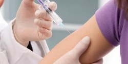 Những điều cần biết khi tiêm chủng vắc xin phòng COVID-19