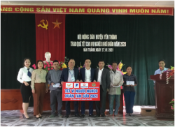 Hội Nông dân huyện Yên Thành trao 25 suất quà cho các hộ nông dân có hoàn cảnh khó khăn nhân dịp Tết Nguyên đán Tân Sửu 2021