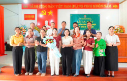 Hội Nông dân xã Nghĩa Đàn: Ra mắt tổ hội nông dân nghề nghiệp “Chăn nuôi dê sinh sản” tại xóm Bình Hạnh